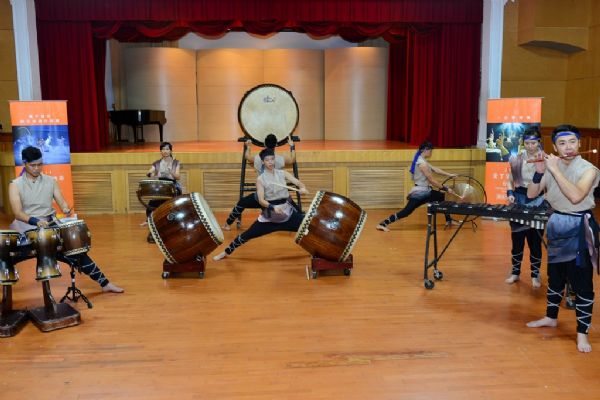 描述 : 十鼓擊樂團.jpg