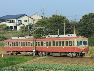 位於日本千葉縣的銚子電氣鐵道為千葉線銚子市到外川之間的私鐵，可以到達關東最東端附近，將與台鐵蘇澳線締結為姊妹鐵路。（圖為銚子鐵道電車，圖片來源：銚子電氣鐵道株式會社官網）