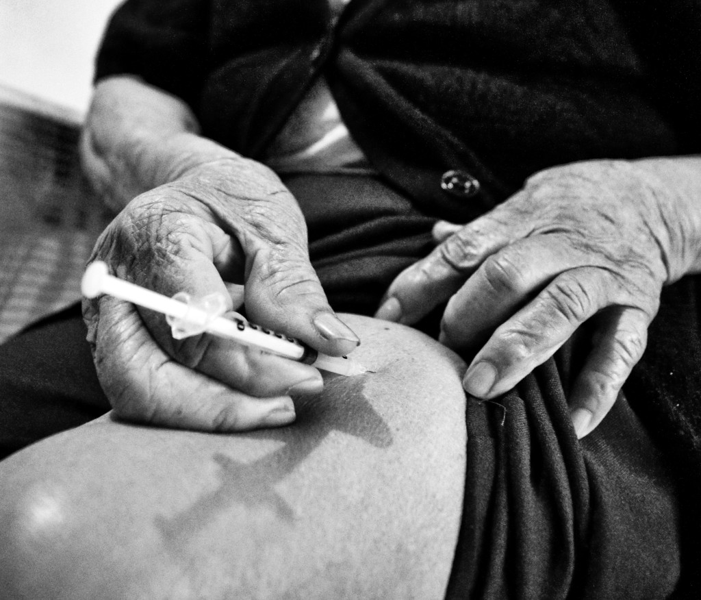 若體內無法充分利用葡萄糖，導致血液中葡萄糖的濃度超過正常，則可能發生糖尿病。（Photo: flickr @sari_dennise）