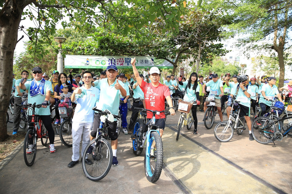 浪漫台三線也包括台中市山城在內，中市府聯結桃竹苗共同舉行東豐自行車綠廊活動，豊富浪漫台三線的內容。（台中市政府）