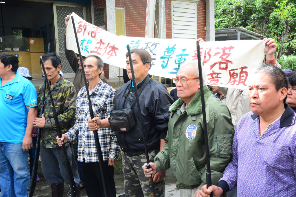 原住民爭取部落自主，圖為去年12月銅門部落爭取部落自主管理。圖／本報資料照片 王志偉攝 