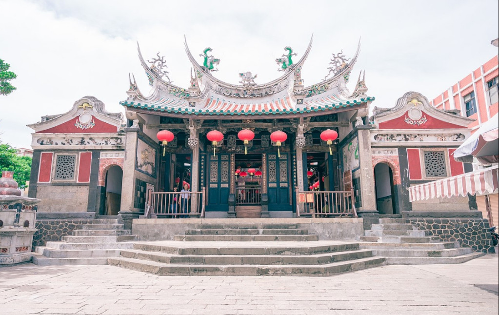 澎湖天后宮，位於台灣澎湖縣馬公市，確定於大明萬曆卅二年（1604年）即已立廟，是台灣歷史最悠久的廟宇。圖／擷自維基百科，公有領域
