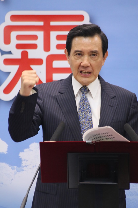 在食安延燒選情之際，有參選人提出撤換閣揆止血的說法，馬總統今天以急促語氣表態力挺江宜樺，為爭議定調。（記者何豪毅攝）
