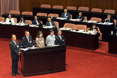 立法院日前進行監察院監委被提名人審查會，立委李俊俋詢問是否贊成廢除監察院時，被提名人們無人舉手贊成。(中央社檔案照)