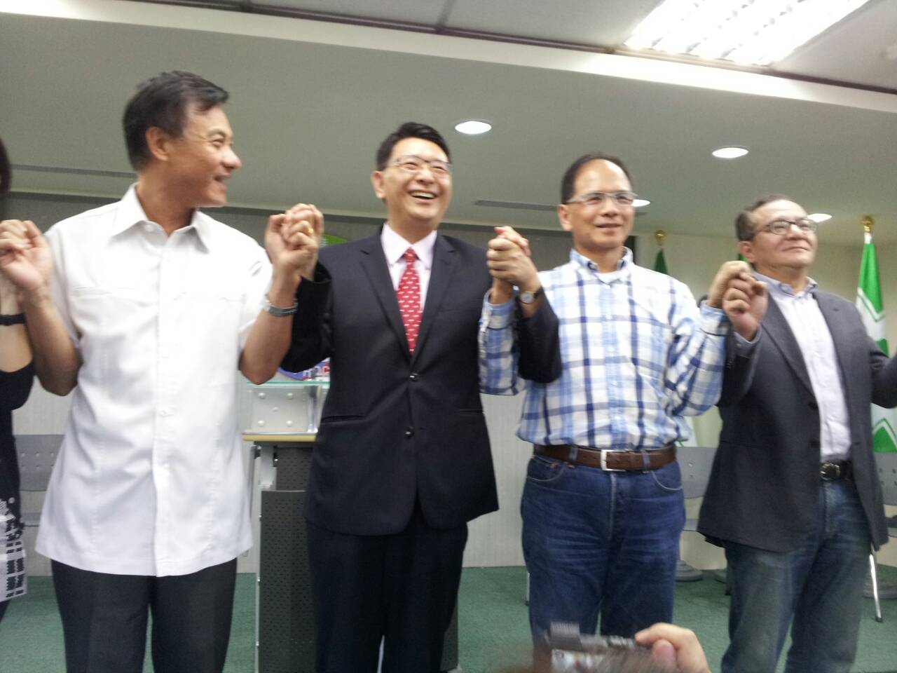 綠營整合新北民調   游錫堃勝出。（朱蒲青攝）