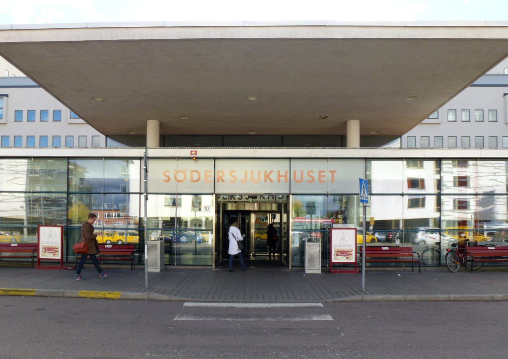 瑞典南方綜合醫院（Sodersjukhuset）院內專門收治強暴受害人診所，今年10月起也將對男性和跨性別受害人敞開大門。 維基百科