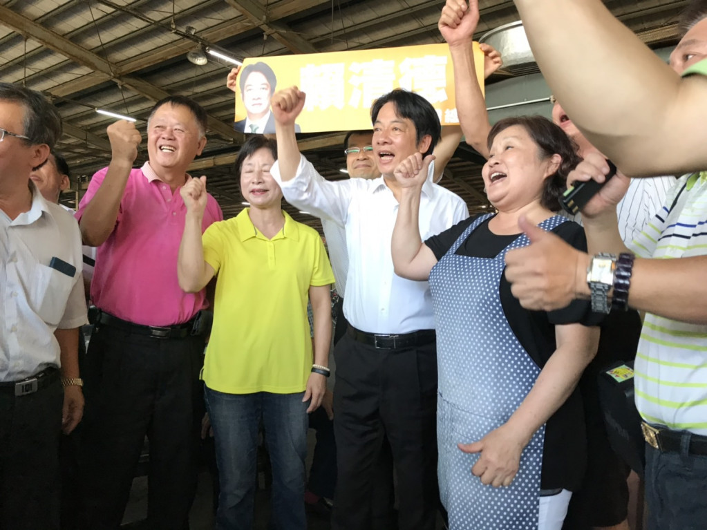 民進黨總統初選參選人賴清德今（6）日到彰化拜票，高喊「清流勝韓流，台灣免憂愁」。圖／賴清德團隊提供