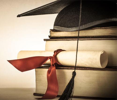 傳統「弱勢靠教育翻身」的觀念似乎過時，弱勢之所以弱勢，顯然有教育以外的問題，不是送上大學就解決了。（圖：Frannyanne）