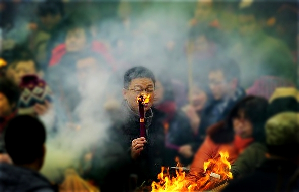 焚燒紙錢絕對會嚴重破壞環境、為害國民健康。圖/資料照片