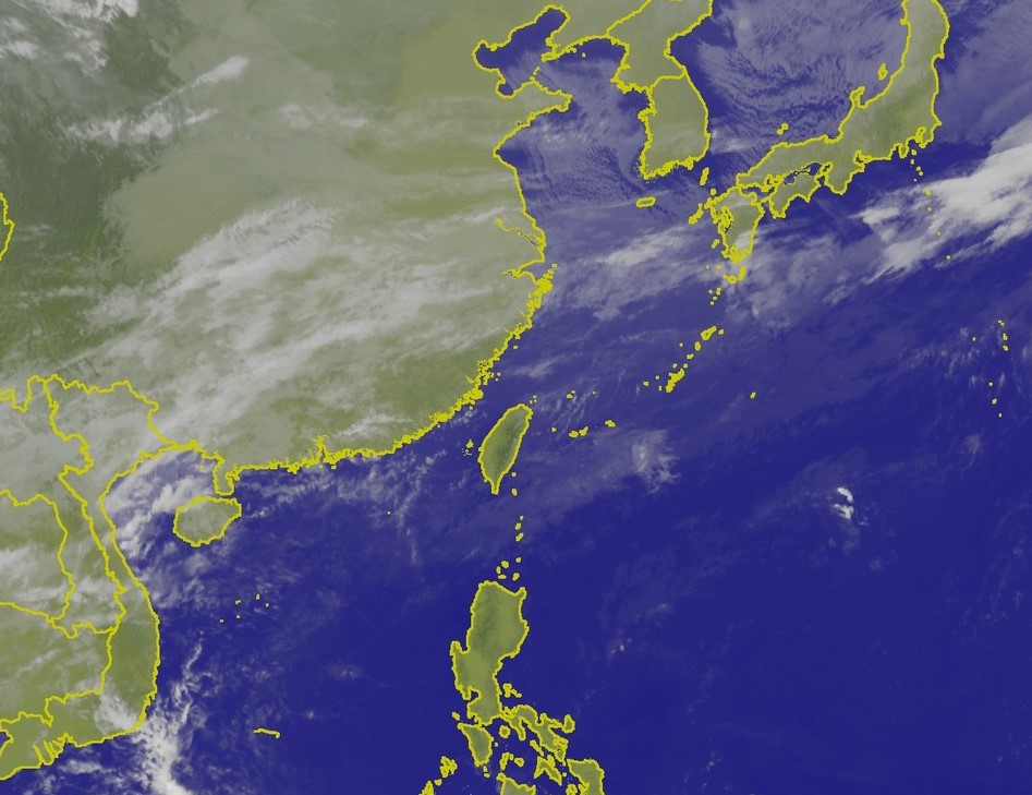 受到東北季風影響，今（8）日清晨各地氣溫明顯下降，平地最低溫出現在三芝，只有14.3度。圖／取自氣象局網站