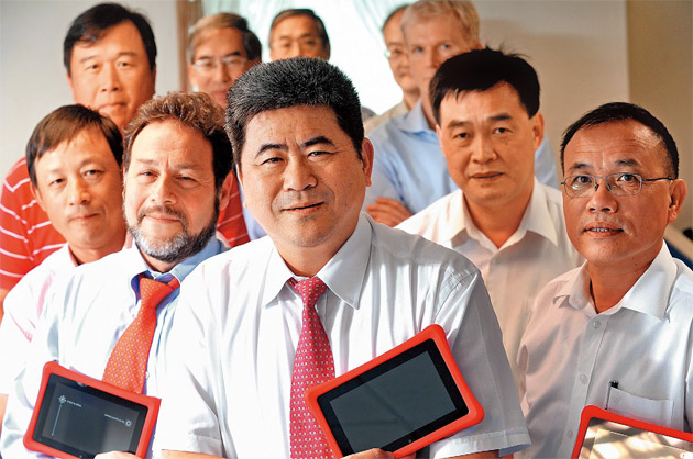 曾為全球前3大MP3製造廠，後轉型為平板電腦廠的天鵬盛電子，一度被視為「鮭魚返鄉」的代表準備回台上櫃，日前卻經傳倒閉，所幸國銀多數閃得快，可望躲過地雷。（圖取自天鵬盛官網）