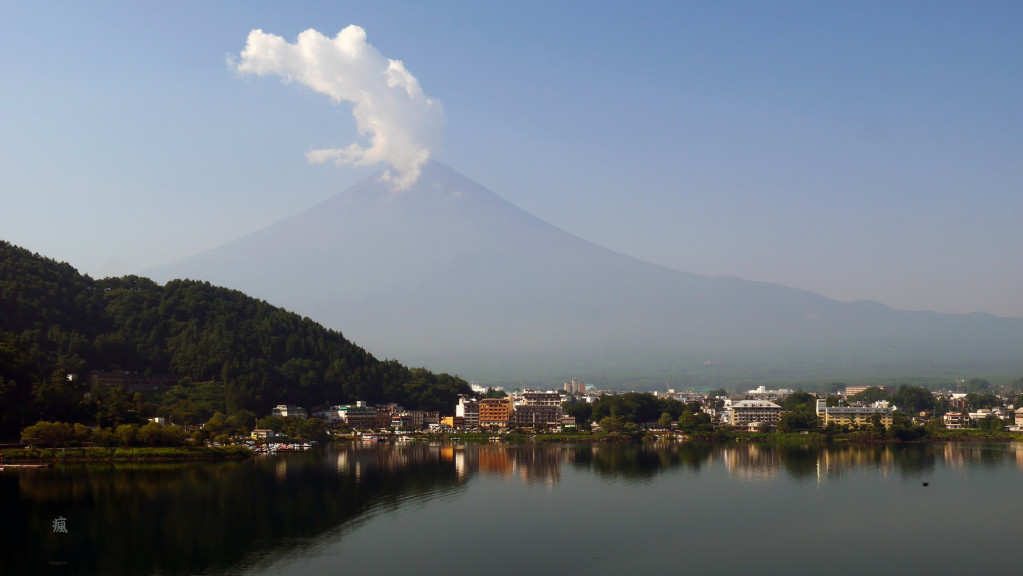 以富士山聞名的日本山梨縣，由後藤齋知事率領的縣府團隊，今南下台南、高雄、分別拜會賴清德市長、陳菊市長，照片為由河口湖拍攝富士山。(圖/林崑峯)