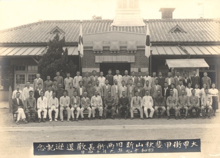 作者的阿公李貽森（第二排右12）。