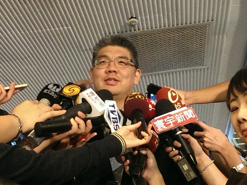 連勝文25日接受媒體專訪，談到觀察父親連戰選舉時看身邊人的經驗「人情冷暖的嘴臉，我看太多了」　（本報資料照片）