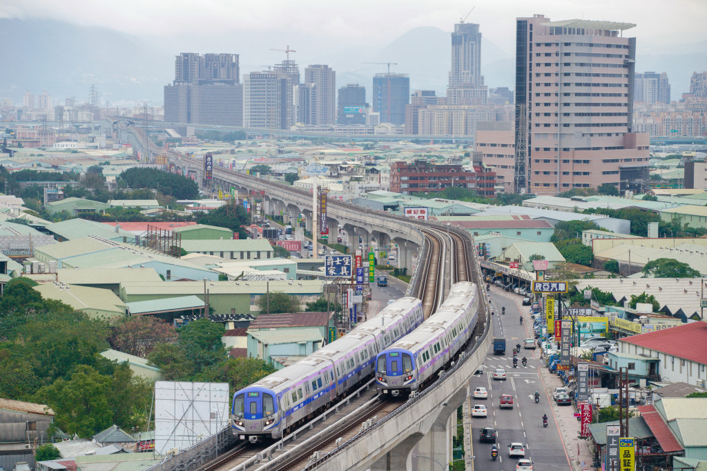 桃園國際機場捷運。圖/張良一