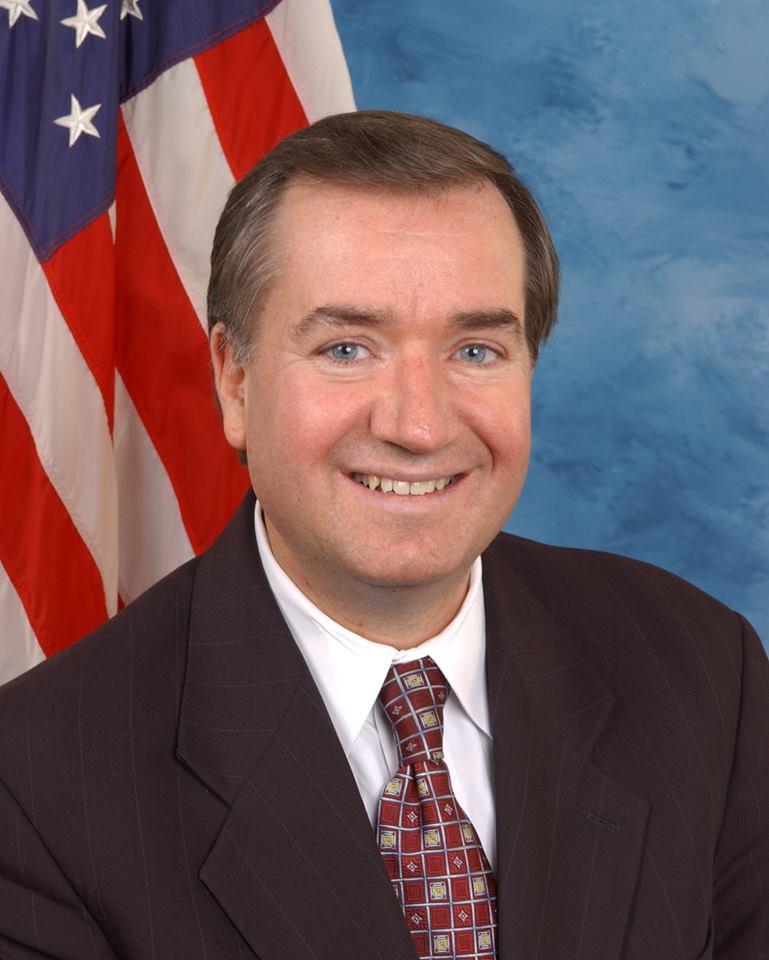 美國眾議院外交委員會主席羅伊斯(Ed Royce)要求2020年的人口普查表在「族裔(race)」的欄目上另外列出「台灣人(Taiwanese)」的選項。(圖/擷取自羅伊斯官網)