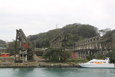 位於基隆的阿根納造船廠，雖然早已廢置不用，仍是許多當地居民與廢墟迷的私房景點，但15日下午突遭拆除，縱使有基隆市長林右昌臉書即時震怒，怪手一下，早已無力回天。（圖源：民眾提供／取自中央社）