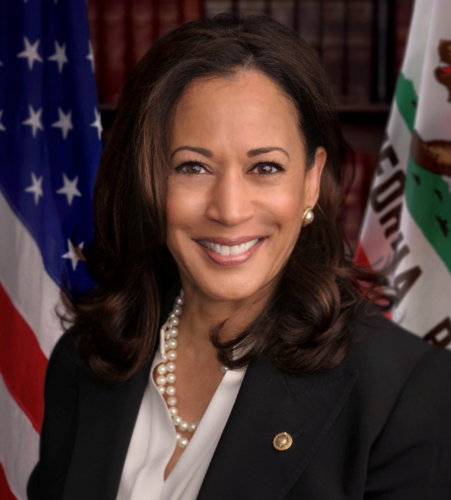 民主黨提名加州聯邦參議員卡瑪拉·哈里斯（Kamala Harris，又譯賀錦麗）擔任副總統候選人。 圖／擷自維基百科，公有領域