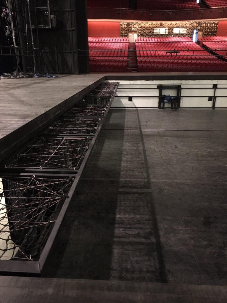 國立台中歌劇院大劇院舞台等第三期工程已進入驗收階段，為完整安全性最高頂級，也是台灣劇院之翹楚，值得期待。（中市府提供）