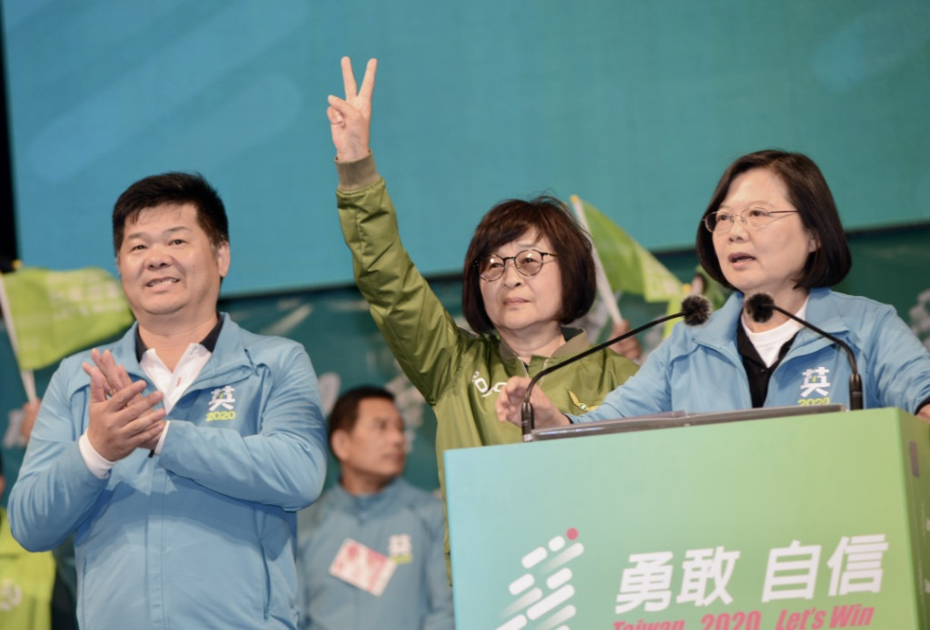 雲林縣第一選區激戰區，民進黨蘇治芬自行宣布當選，打敗中國國民黨張嘉郡。圖／蔡英文競選辦公室提供（資料照）