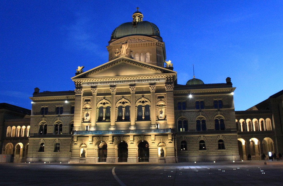 Bundeshaus瑞士國會大廈。圖／取自freegreatpicture