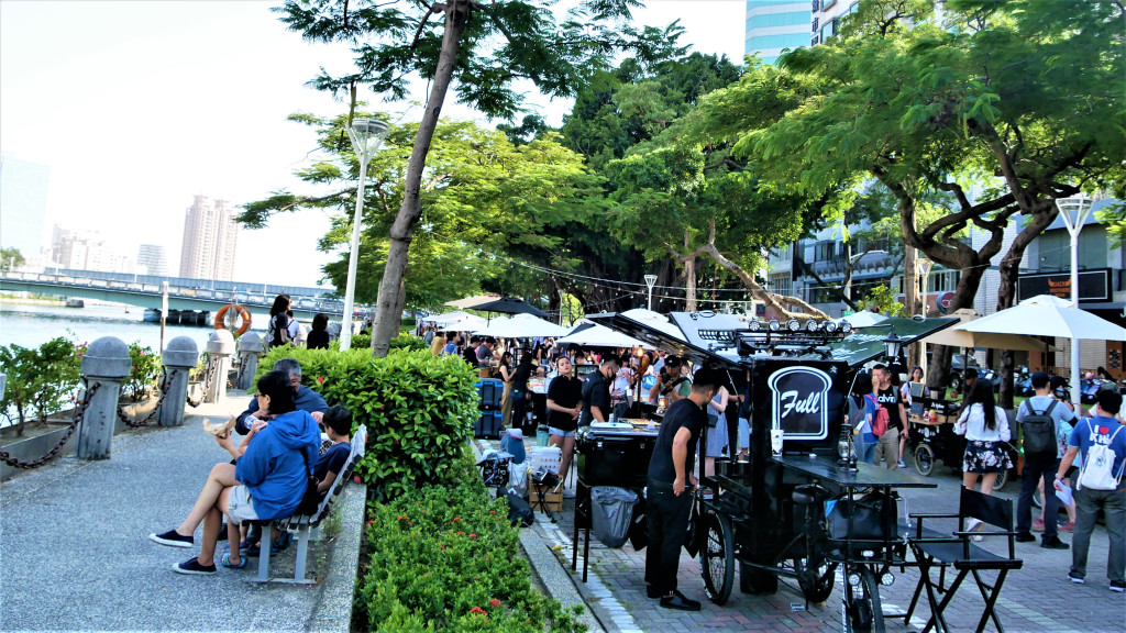 夢想三輪餐車今從愛河畔試辦起步！正式朝三輪餐車合法經營邁進(圖/陳俊廷)