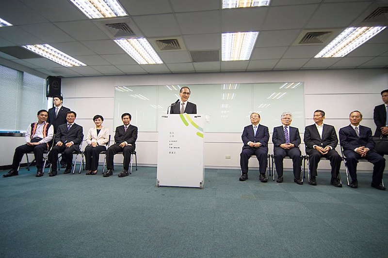 對於內閣名單外流，林全表示實在很難看，會查清楚是誰放的。但是內閣人事又不是蘋果新產品發表會，對於名單如此保密是想造神嗎?（黃謙賢攝）