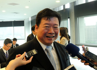 大陸海協會副會長孫亞夫25日上午在台北出席「變動中的兩岸新局—回顧與前瞻」研討會，除孫亞夫外也有多位中國學者與會，民進黨籍立委李應元、前海基會董事長洪奇昌，前立委郭正亮也都與會。（中央社）20150525