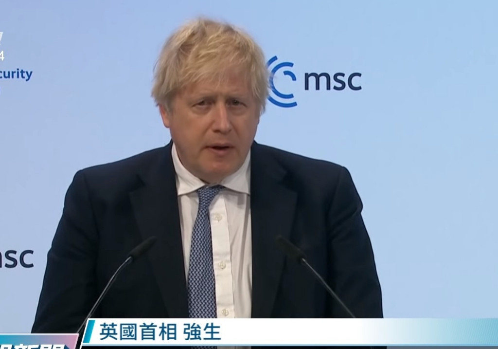 英國首相強生2月20日表示，如果俄羅斯入侵烏克蘭，英國將對俄羅斯採取最嚴厲的經濟制裁，制裁目標不僅針對普丁及其同僚，還包括俄羅斯最具有戰略重要性的所有公司和組織。圖／擷自DW影片