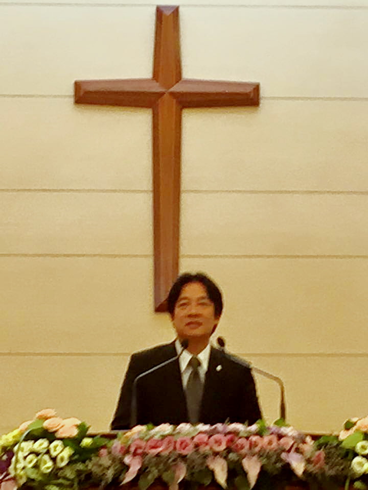 台南市長賴清德因拒出席市議會，今遭監院彈劾。圖為日前賴出席新樓醫院150週年慶典。（資料照片，讀者賴子瑄提供）20150804
