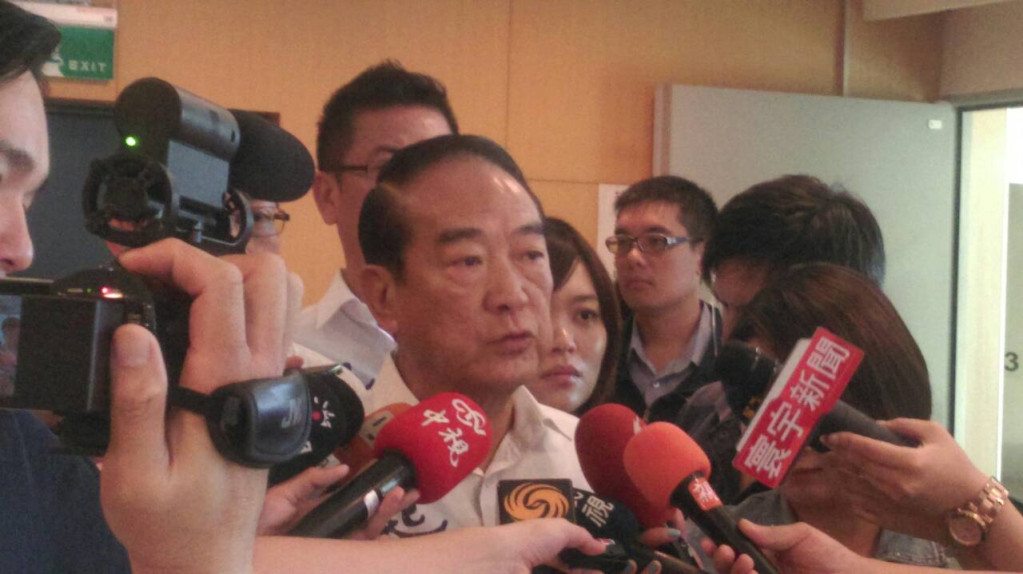 親民黨總統參選人宋楚瑜今天（2日）表示，台灣現在面臨的，就是要用務實方法來處理兩岸關係。（林冠妙攝）