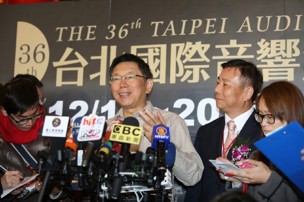 台北市長柯文哲昨天接受專訪時表示，立法院長王金平突然喊國會改革，他「嗤之以鼻」，17日又說，選前一個月才講，讓人覺得太好笑了。（圖北市府提供）