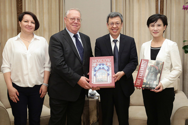 陳建仁副總統今（6）日上午接見「俄羅斯契訶夫國際劇場藝術節」總監瓦列里‧夏德林（Valery Shadrin）等一行。圖／總統府提供