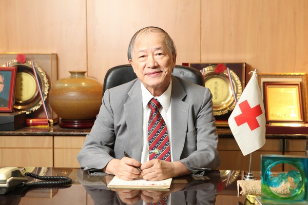 除了國民黨連勝文已完成登記，無黨籍柯文哲，以及作家馮光遠外預計明天完成登記，醫師李宏信明(5)日上午也將登記參選2014台北市長（翻攝李宏信「市民最大」網站）