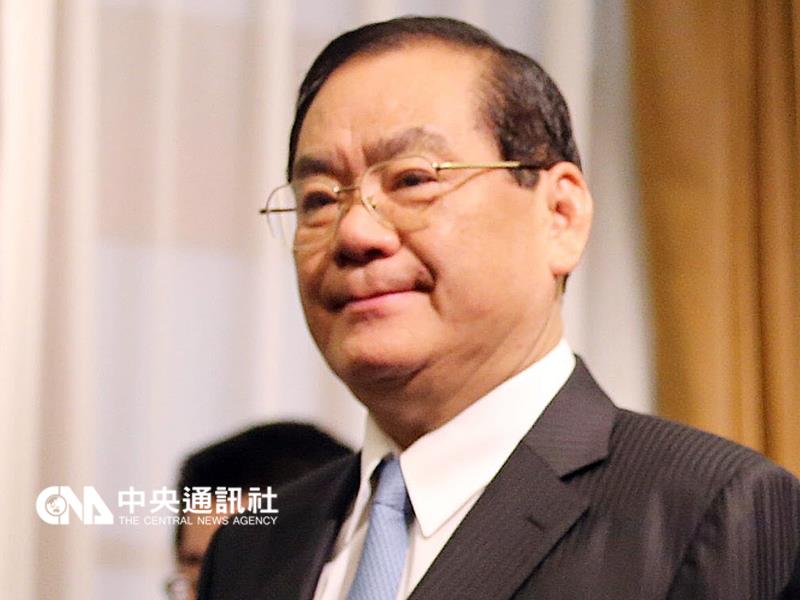 總統府編列45萬購買9台碎紙機，引發外界疑慮，總統府秘書長曾永權１日表示依慣例辦理，而且是給新任總統使用。(中央社資料照)