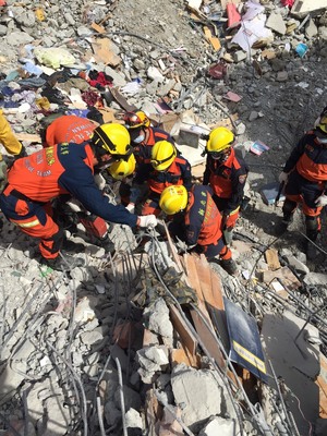 台南維冠金龍大樓地震救援行動進入第七天，仍有43人失聯。圖片:中央社