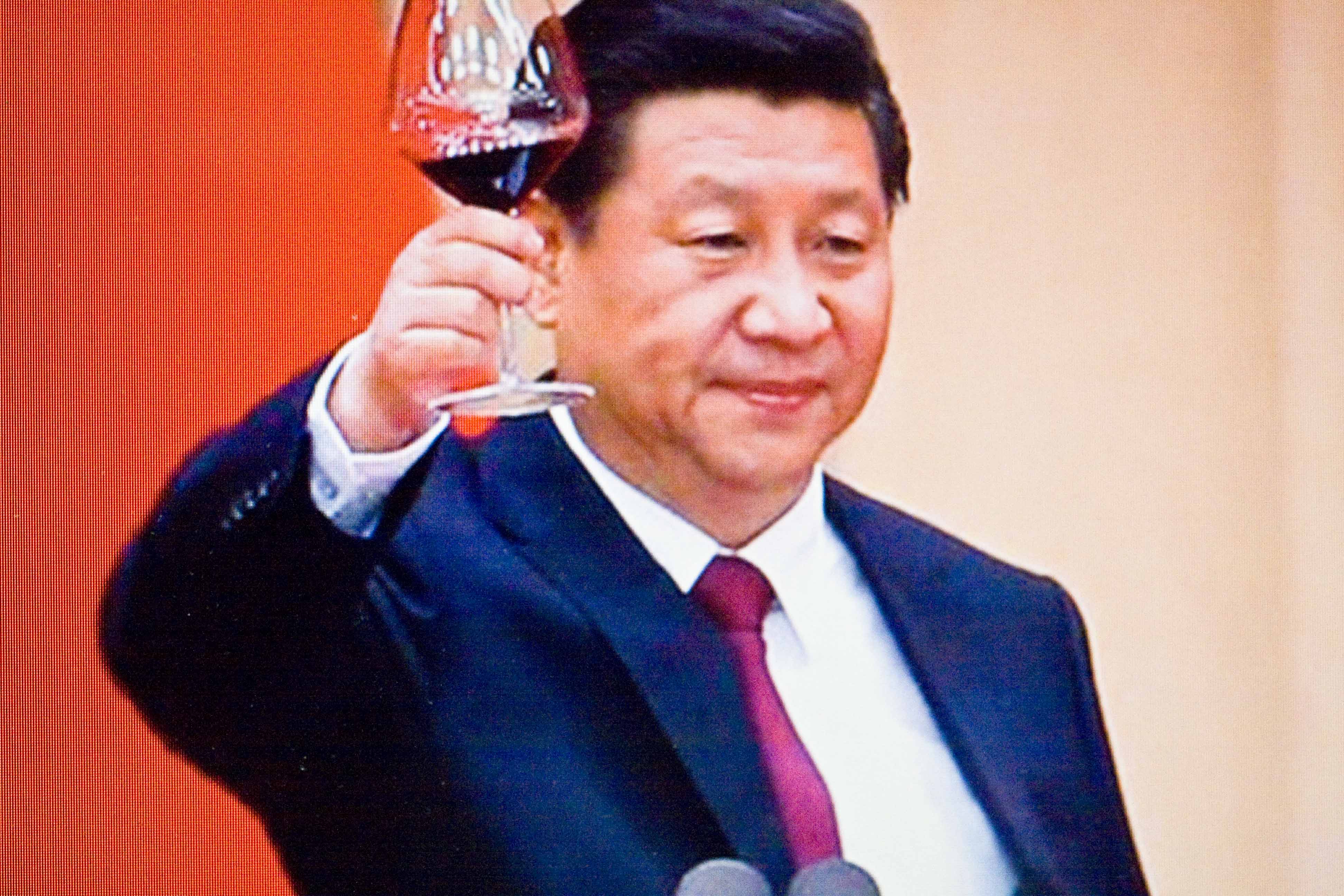 習近平在中國政權內部,大搞個人崇拜。(網路圖片翻攝)