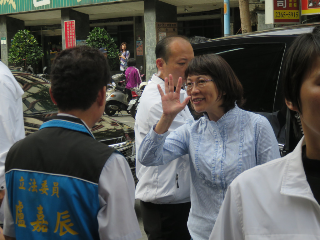 針對外界質疑她搬離宿舍「裝可憐」，王如玄上午否認說，「完全沒有」。（記者唐詩攝影）