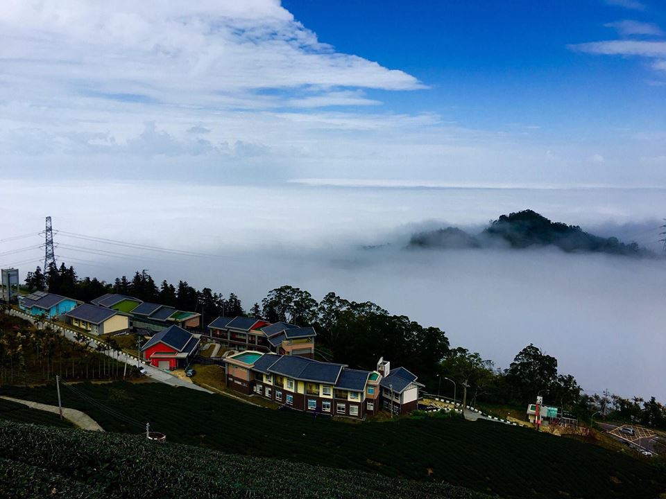 雲林縣古坑鄉樟湖國中小8月公辦民營，傳出雲林縣政府將在委辦前讓某候用校長「過水」後，以正式校長名義在7月底退休，引發反彈與爭議。圖／取自雲林縣立樟湖生態國民中小學臉書