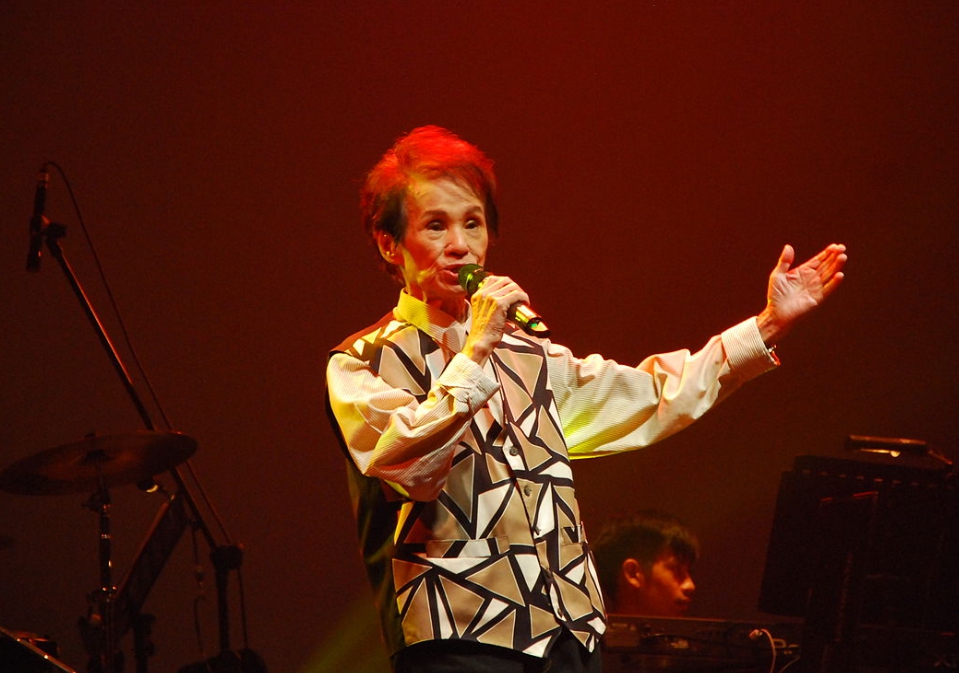 文夏出席台語新浪潮台中場現場演唱。圖／擷自維基百科，公有領域