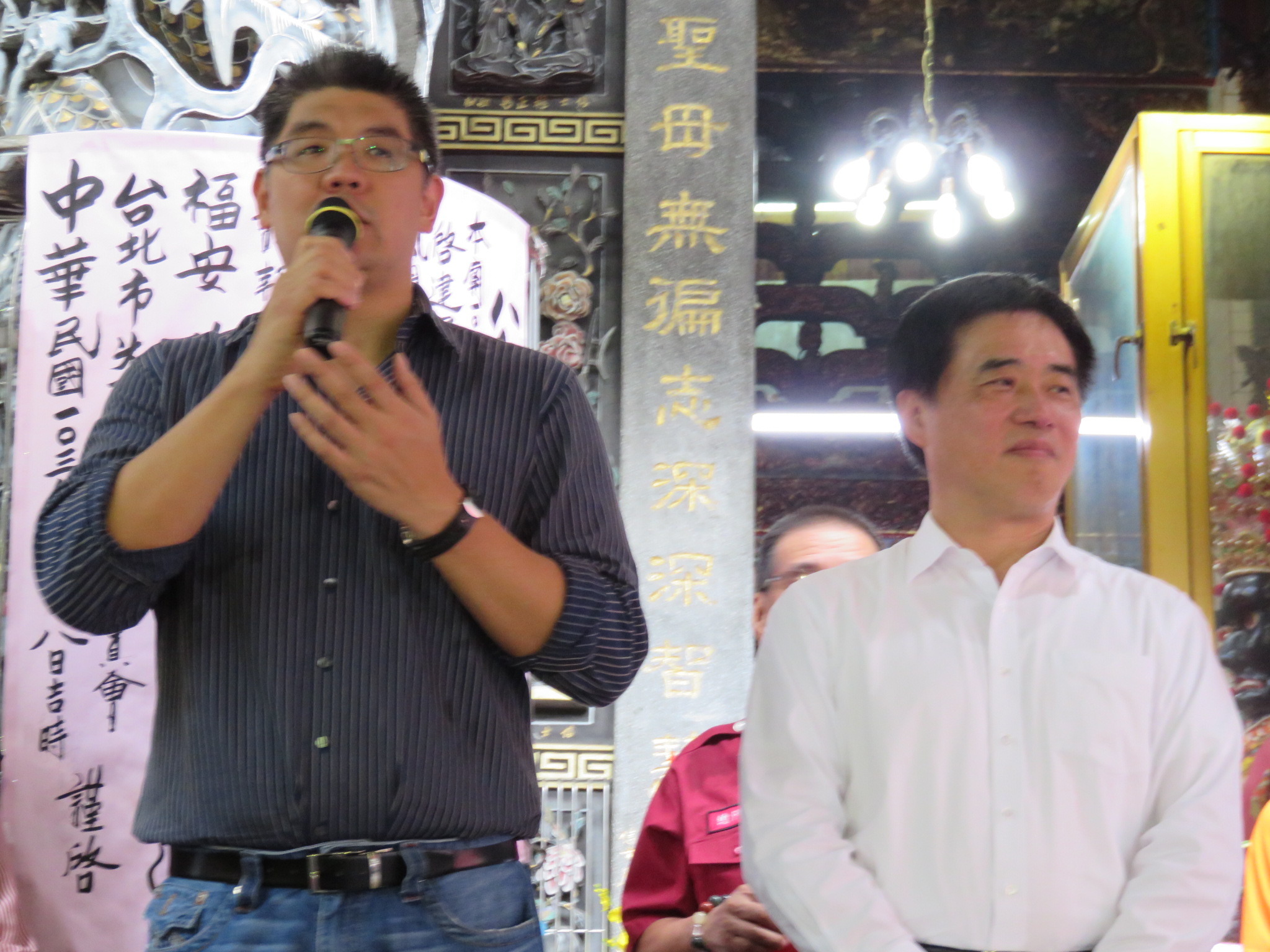 對於國民黨高層指示立院黨團組成PK小組，下週針對對手柯文哲的MG149案全面開戰，對此國民黨台北市長參選人連勝文今（3）日上午對此事表示「應該不會吧」。（記者唐詩攝影）