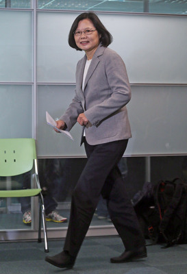 面對新台灣國策智庫創辦人辜寬敏表態全力支持民進黨主席蔡英文選總統，蔡英文今天出席中常會僅對媒體表示，「很好啊」。(中央社資料照片)