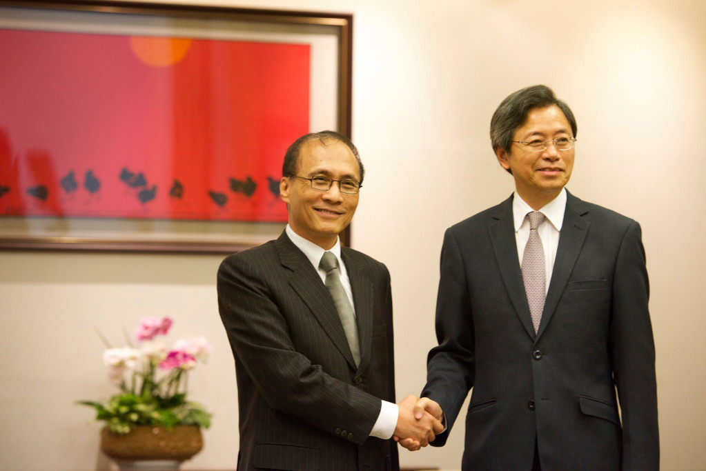 國營事業董監事改選,林全呼籲張善政要和新政府商議一下。(記者黃謙賢攝影)