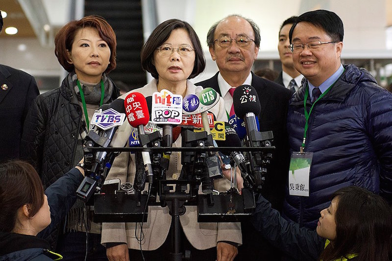 蔡英文今天出席立法院民進黨團研習營，對於內閣人事要等到四月份才會處理。（黃謙賢攝）