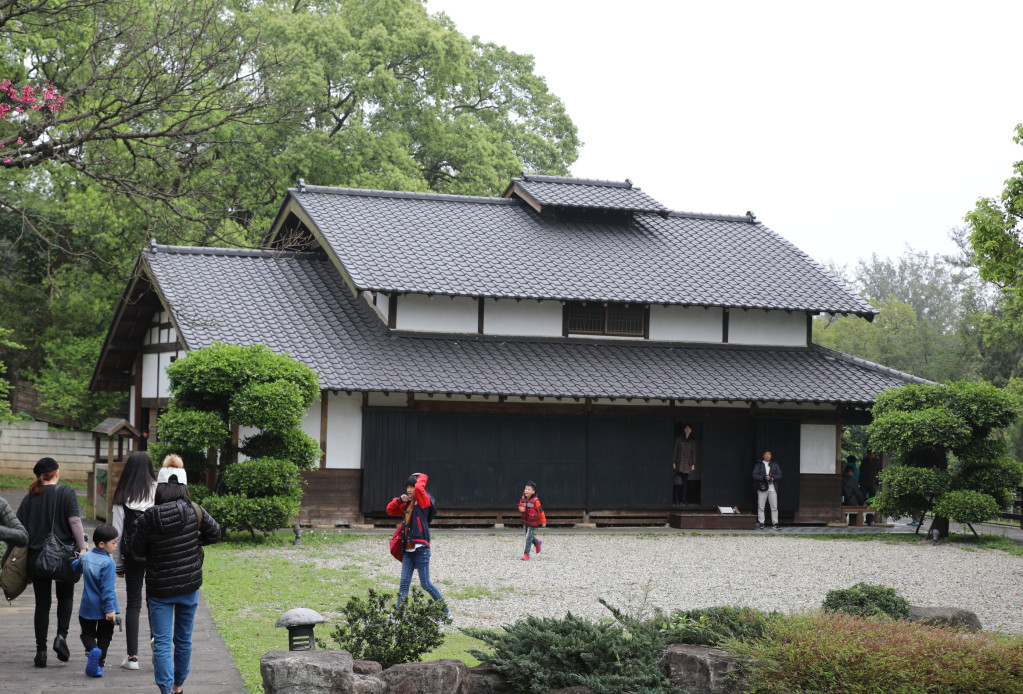 遷移自日本「御藏社區古宅」命名為「一滴水紀念館」。圖／張添福