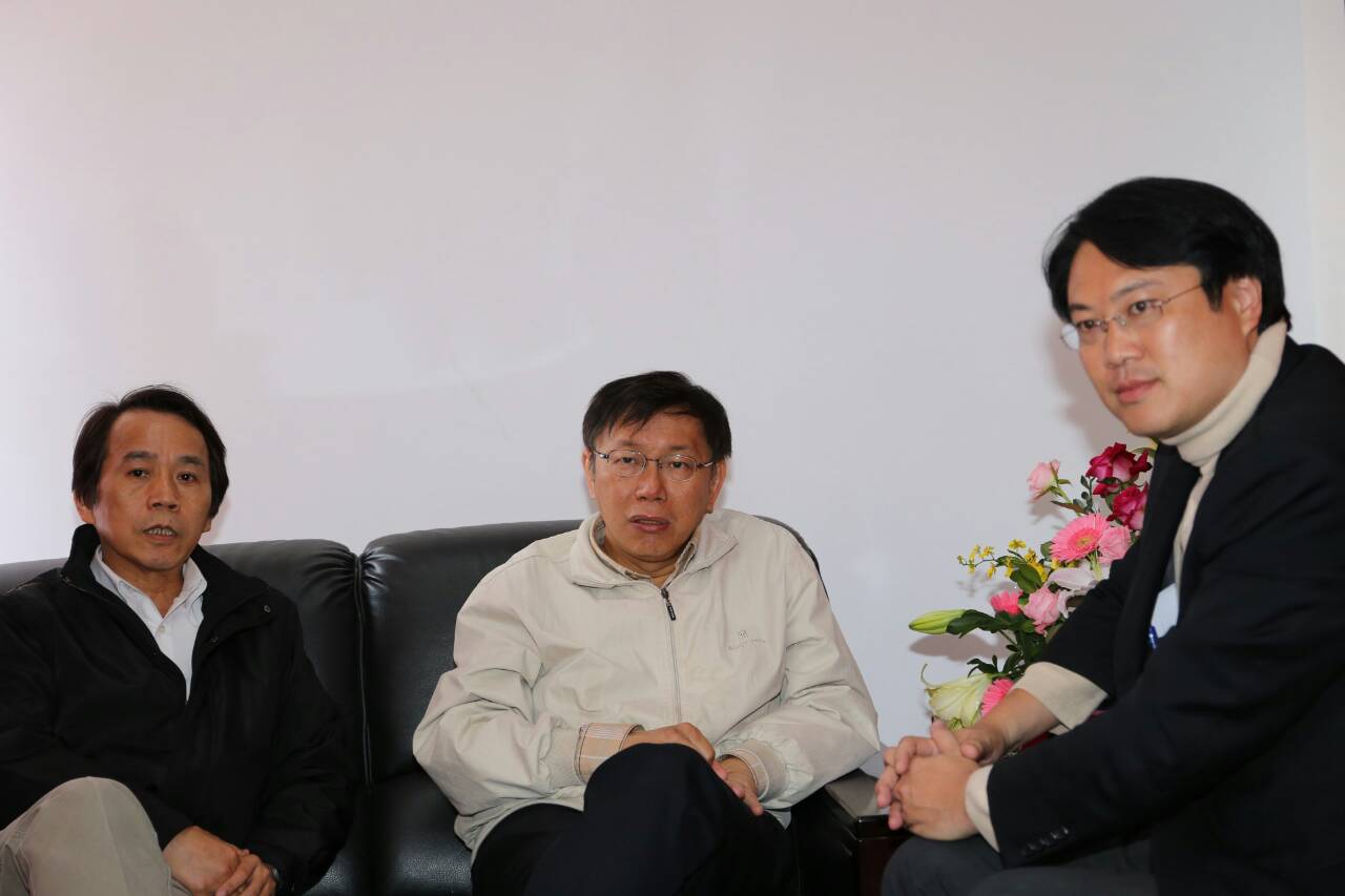 柯文哲今拜會林右昌，雙方達成北基合作多項共識。（柯辦提供）