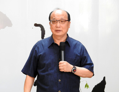民進黨表示，應追回連戰和胡志強黨職併公職退休金。圖／中央社（資料照片）