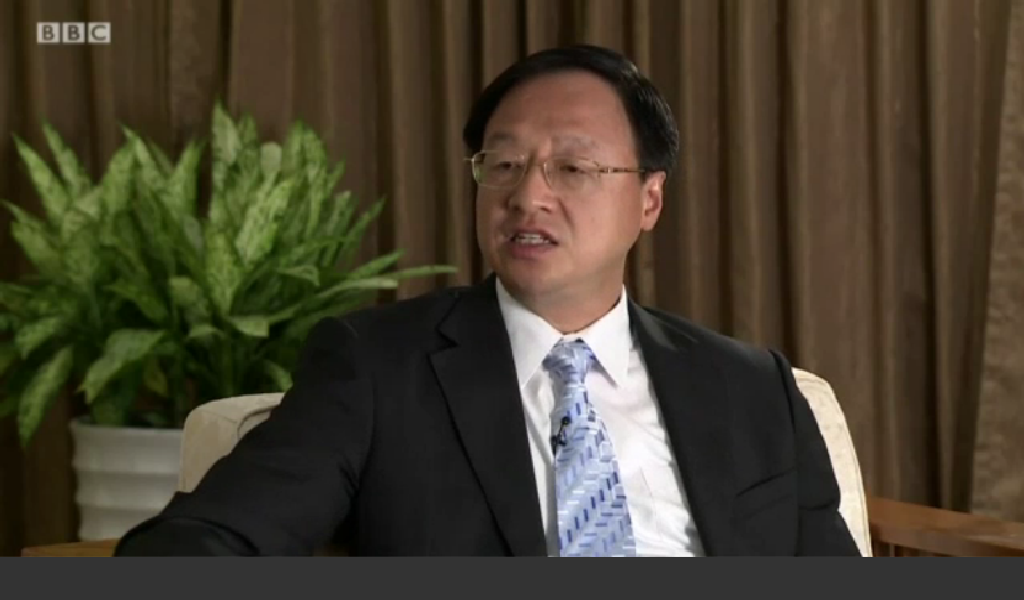 《BBC中文網》21日專訪行政院長江宜樺，內容24日披露。江揆在訪問中針對兩岸關係、台灣經濟以及台、港民主發展及「太陽花學運」等議題答覆提問 (翻攝自《BBC中文網》)