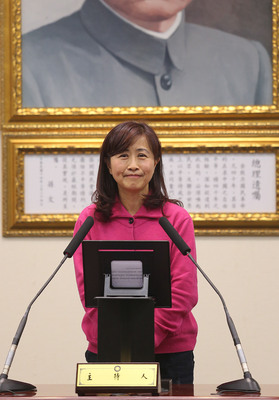 國民黨文傳會主委林奕華（圖）批評民進黨提告網友，對網路言論「零容忍」是搞兩套標準。（資料照片，中央社）20150616