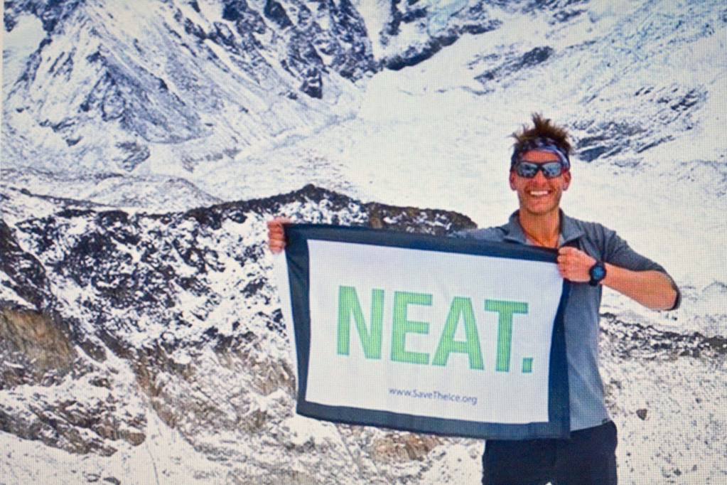 谷歌工程師，登山愛好者弗萊丁伯格，2015年4月24日於聖母峰附近，透過Instagram影像社群網發佈的一張個人圖片。（網路圖片翻攝）